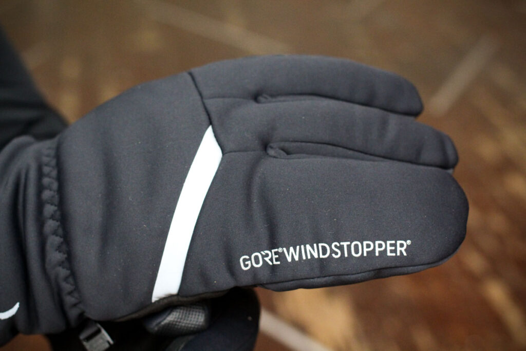 Specialized Element 2.0 gloves – detail 1.jpg