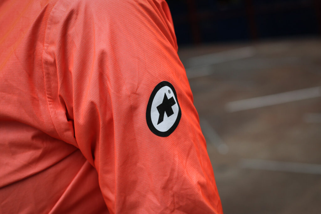 Assos Equipe RS rain jacket-3.jpg