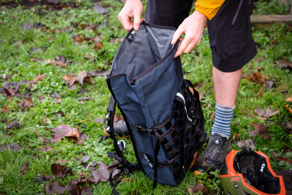 Chrome Barrage Cargo Rolltop backpac-18.jpg