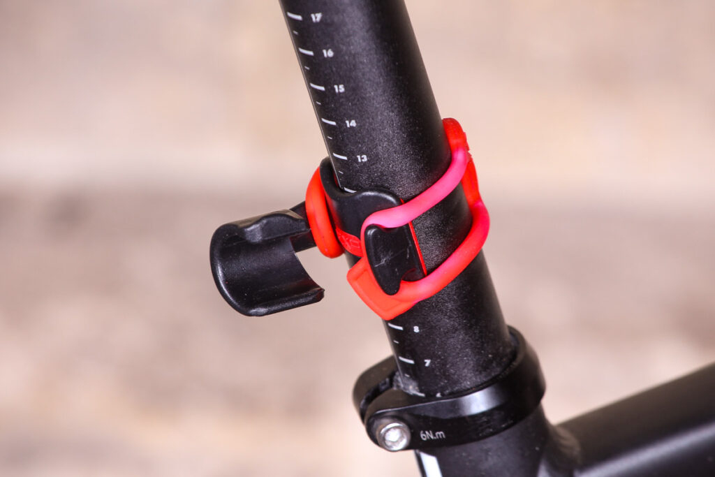 Exposure TraceR Reakt rear light – bracket.jpg