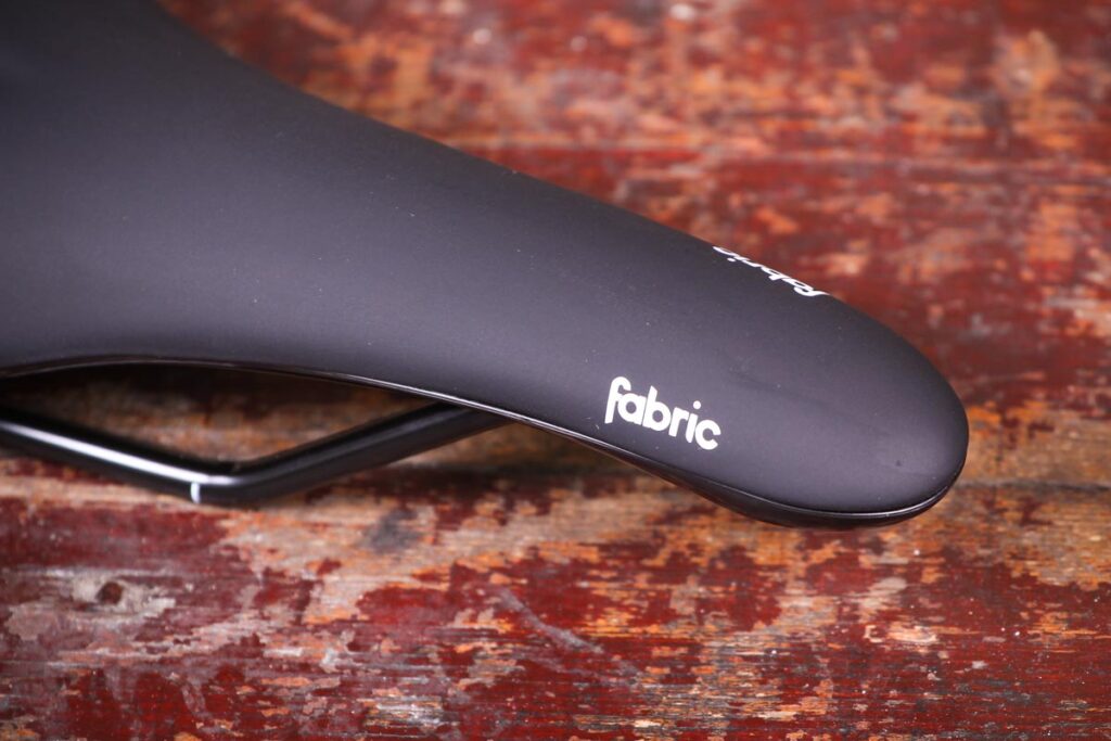 Fabric Scoop Sport saddle – nose.jpg
