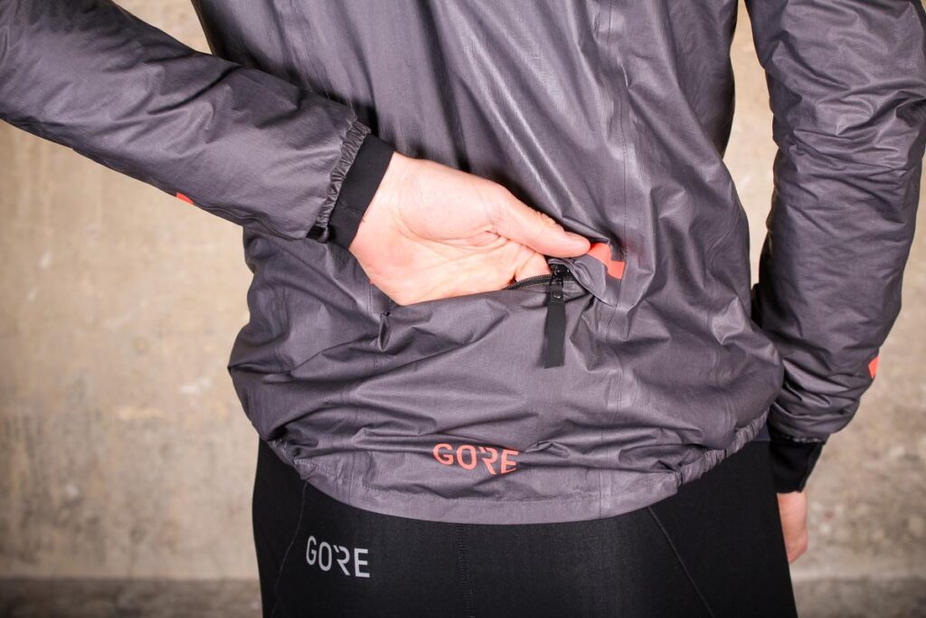 Gore C5 Gore-Tex Shakedry 1985 Insulated Jacket – pocket.jpg