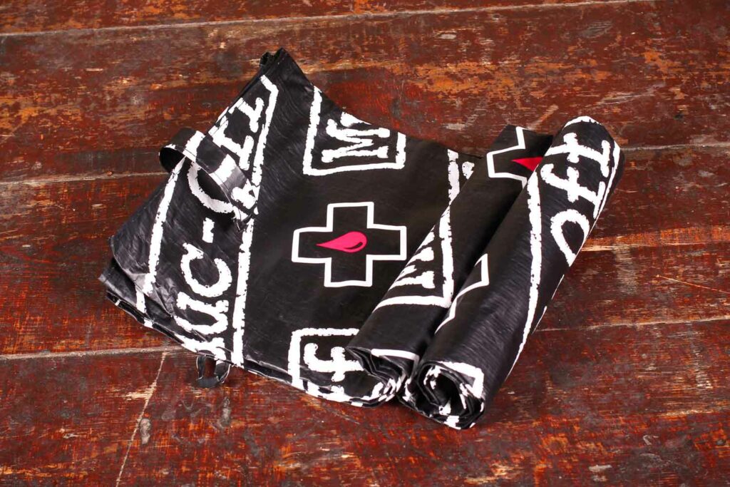 Muc-Off Bike Mat 2.jpg