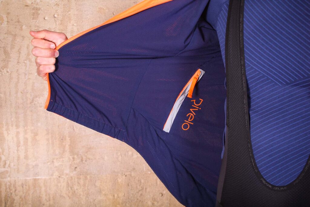 Rivelo Newington Reversible Jacket orange – inside.jpg
