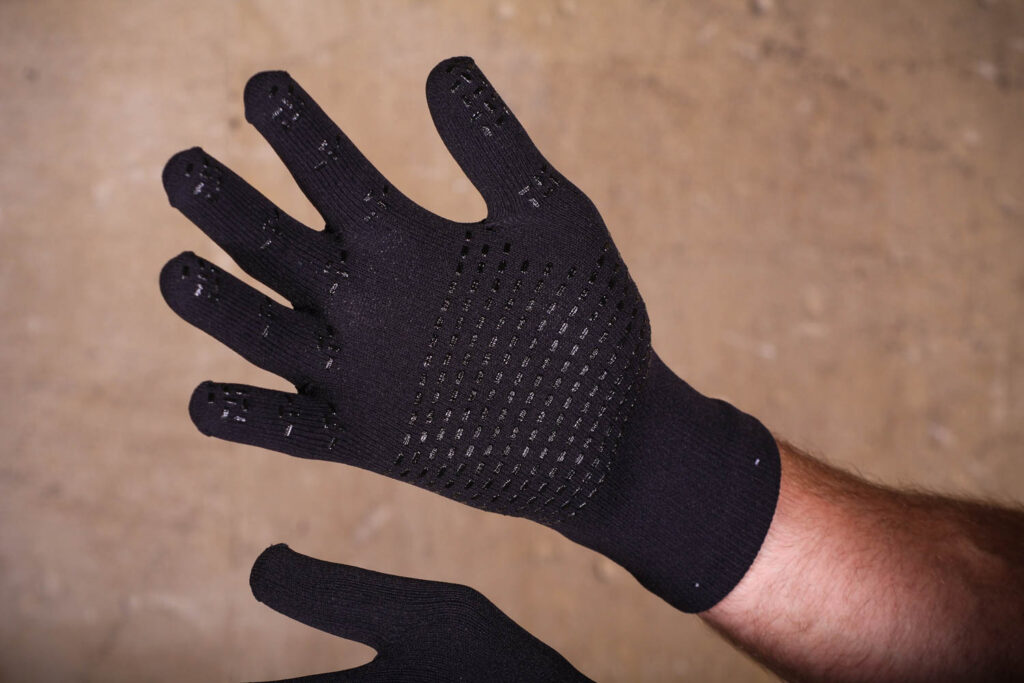 Showers Pass National Geographic Knit Waterproof Gloves Wool- Blend – palm.jpg