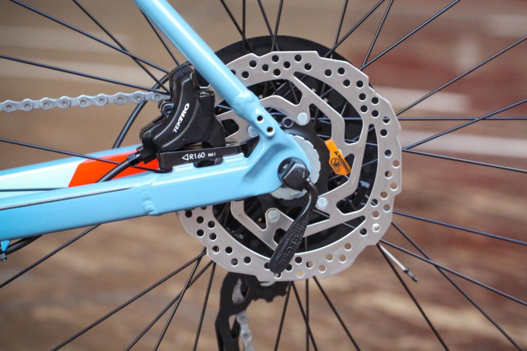 Specialized Crosstrail – rear disc brake.jpg