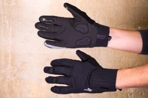 Specialized Deflect Gloves.jpg