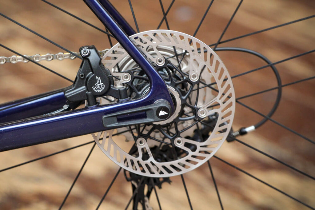 canyon_ultimate_cf_slx_9.0_disc_movistar_edition_12spd_campagnolo_-_rear_disc_brake.jpg