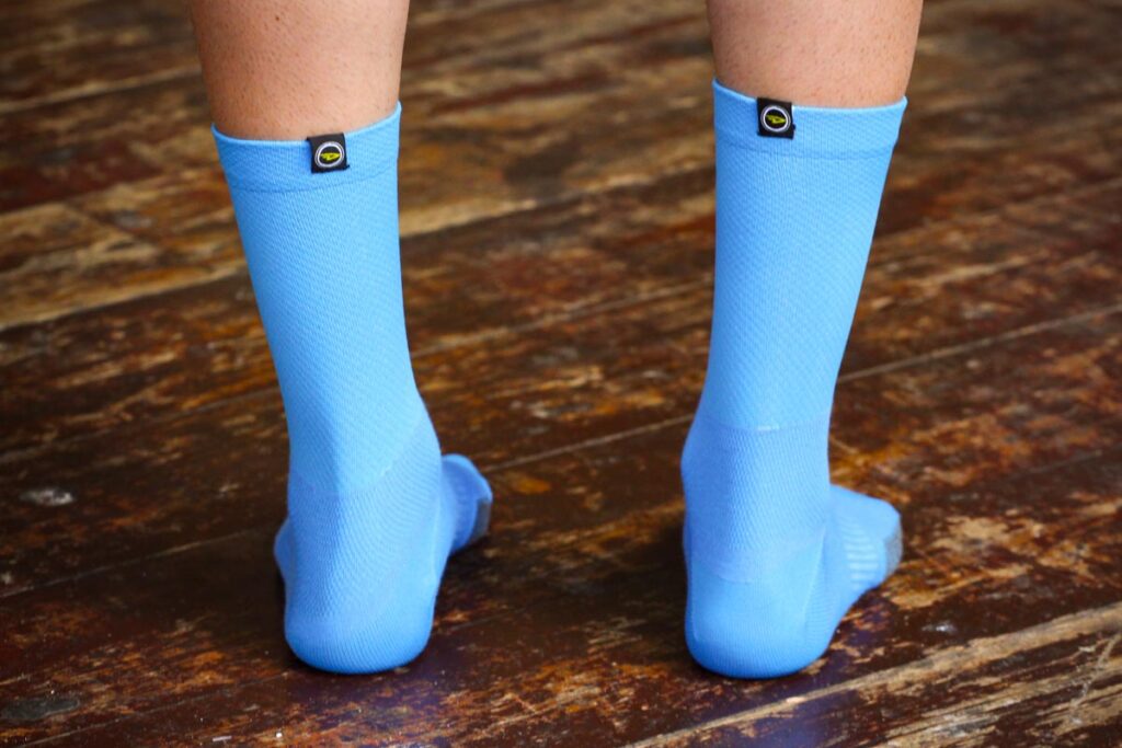DeFeet Cyclismo Defeet Tab Socks – ankles.jpg