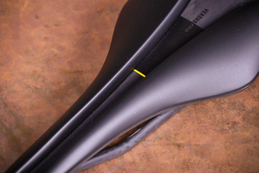 Fizik Arione 00 Versus Evo – detail.jpg