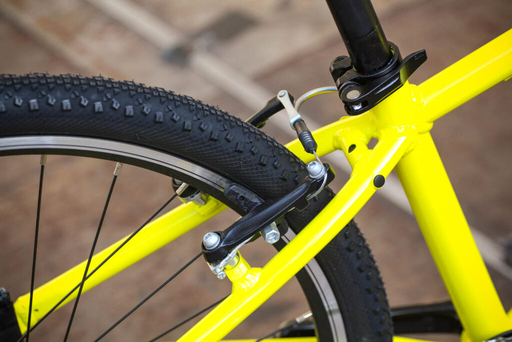 Giant ARX 24 – rear brake.jpg