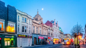 Hull – licenseed CC BY ND 2.0 by Keith Laverock on Flickr