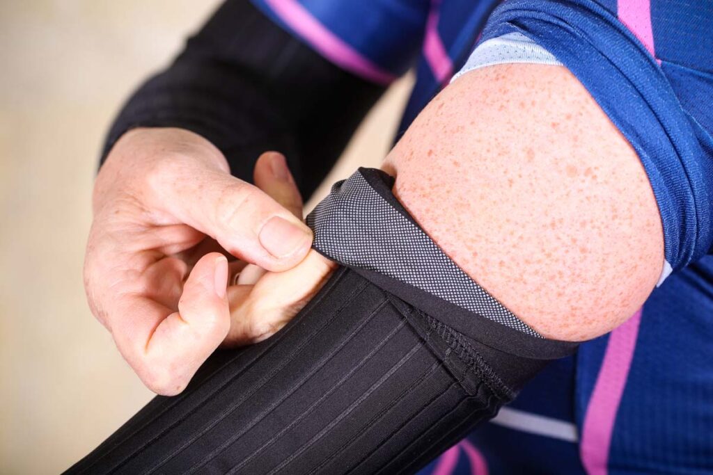 Lusso Active Aero Arm Warmer – gripper.jpg
