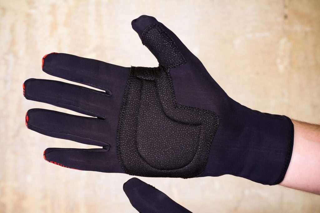 Lusso Windtex Terrain Red Gloves – palm.jpg
