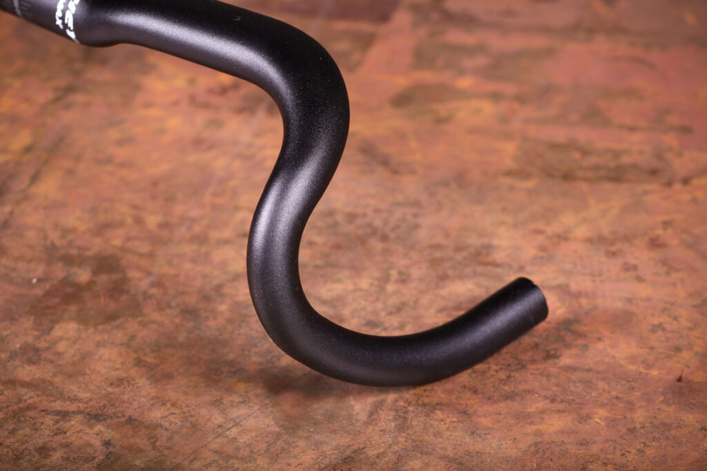 Ritchey Comp ErgoMax handlebar – detail 2.jpg