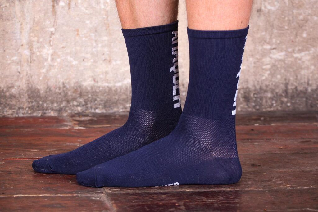 Attaquer Sock Vertical Logo 2