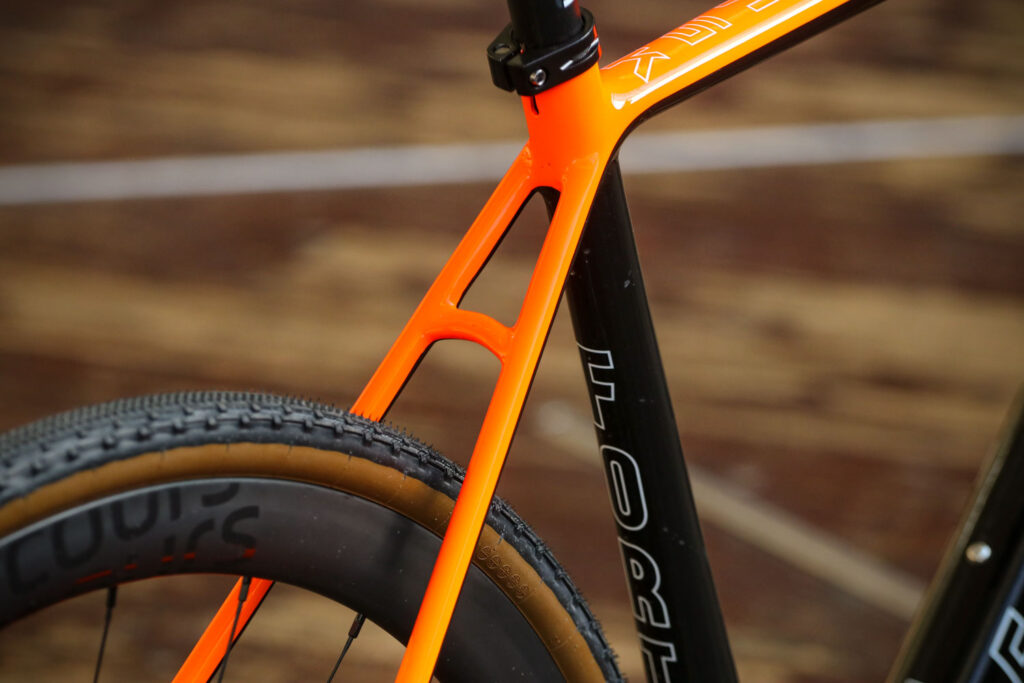 Flanders Forte frameset – seat staus.jpg