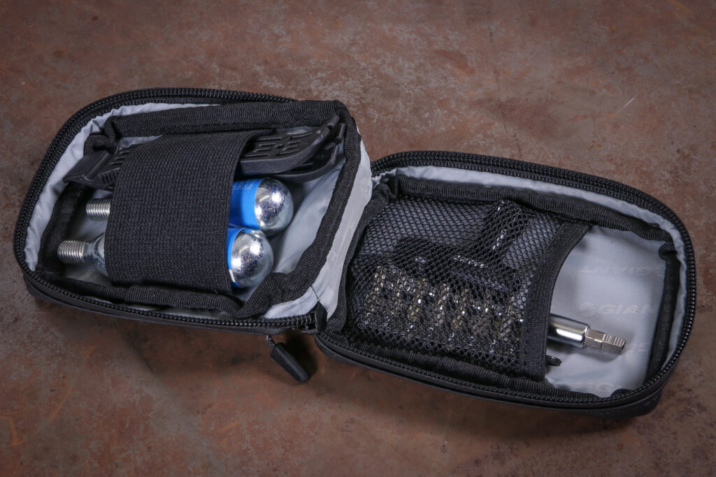 Giant Quick Fix Kit Road-2.jpg