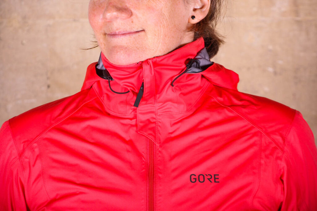 Gore R3 Women Gore-Tex Active Hooded Jacket – collar.jpg