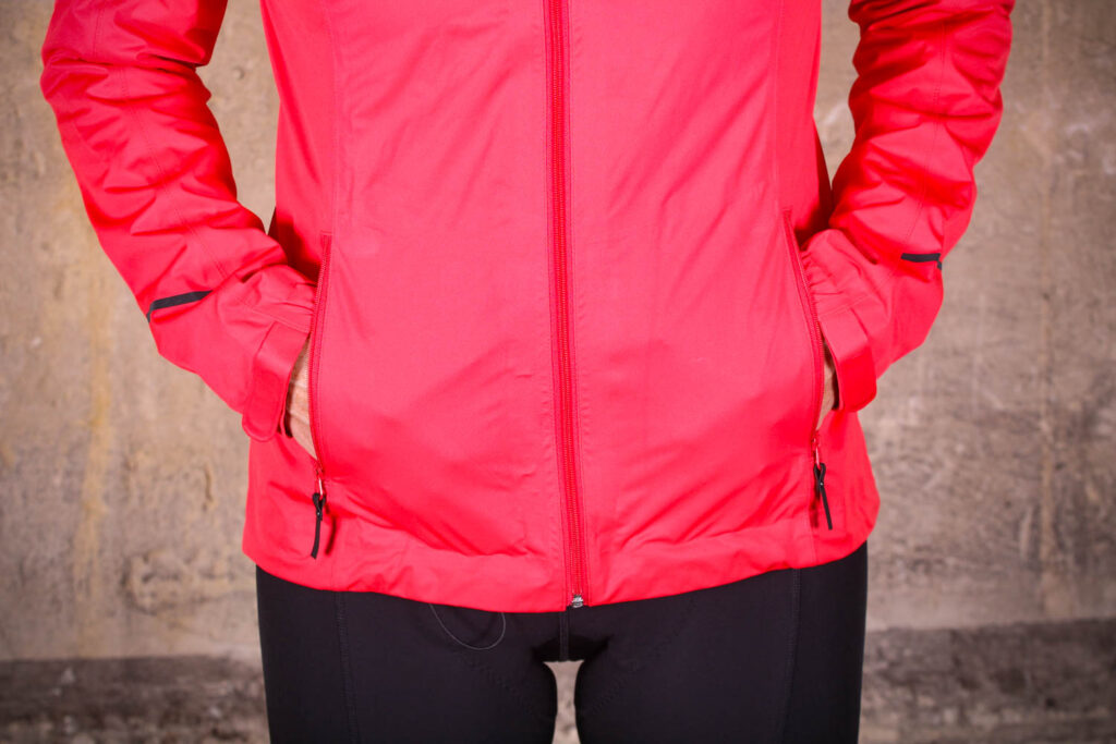 Gore R3 Women Gore-Tex Active Hooded Jacket – pockets.jpg