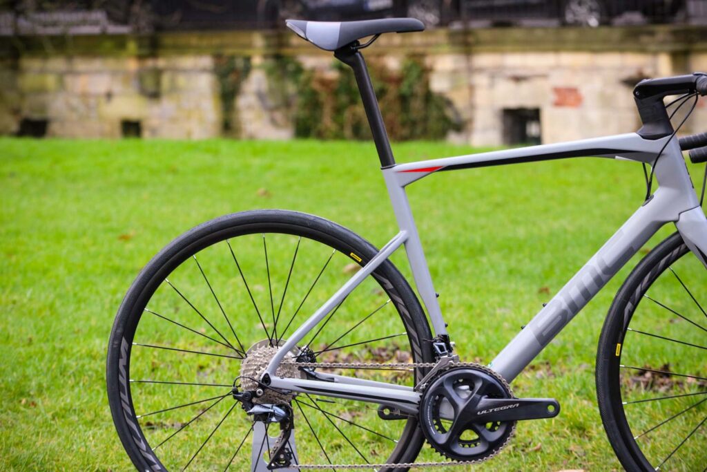 BMC Roadmachine 02 Two – rear.jpg