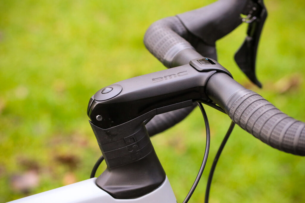 BMC Roadmachine 02 Two – stem.jpg