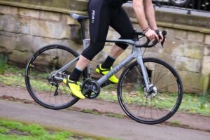 BMC Roadmachine RM02 Two - riding 1.jpg