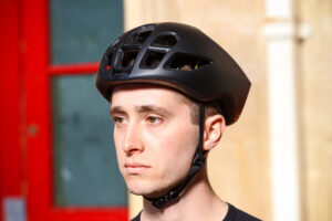 Giant Pursuit Mips Aero road helmet.jpg