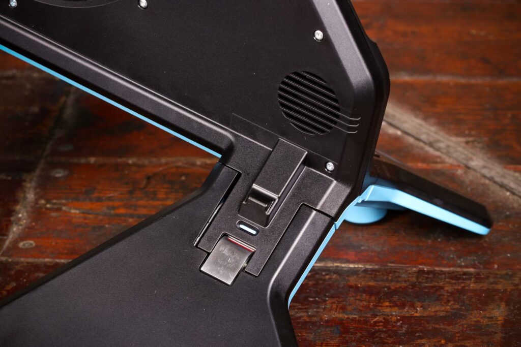 Tacx Neo 2 Smart Trainer – folding leg detail.jpg