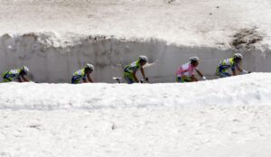 Ivan Basso and Liquigas team on the Gavia, 2010 Giro  ( Photo- Alessandro Trovati:Pentaphoto Rcs Sport)