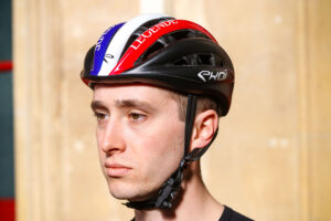 Ekoi Legende cycling helmet