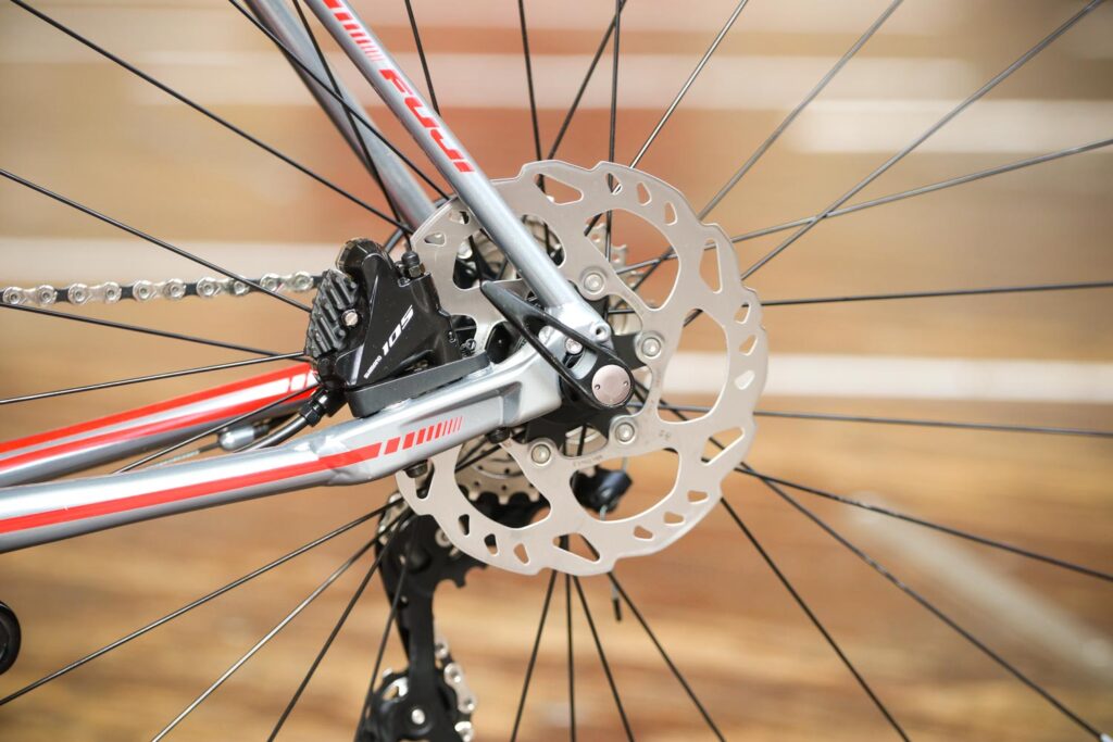 Fuji Roubaix 1.3 Disc – rear disc brake.jpg