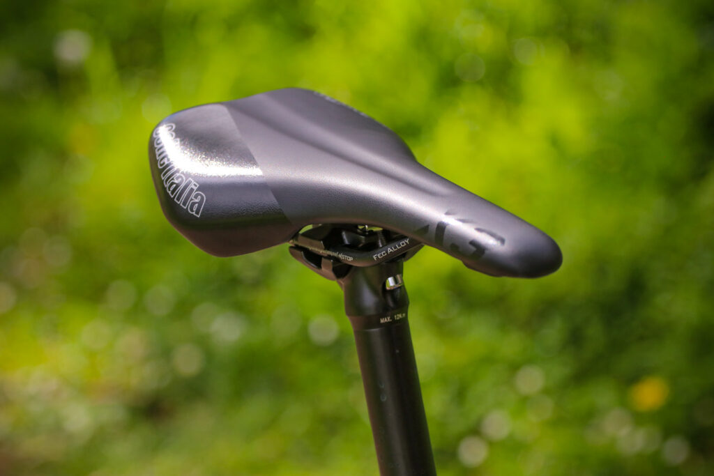 Kinesis G2 – saddle.jpg