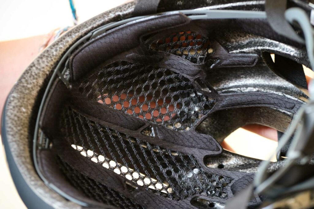 Rudy Project STRYM Share Dark Grey – mesh.jpg