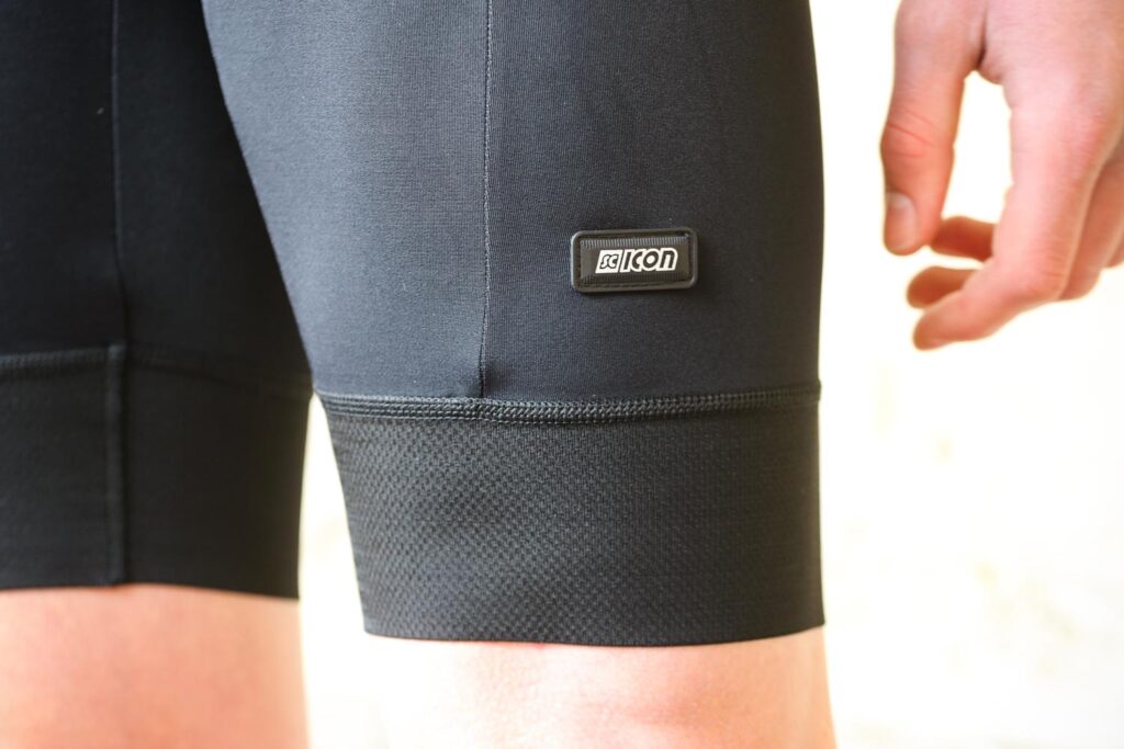 Scicon X-Over Bib shorts – cuff and logo.jpg