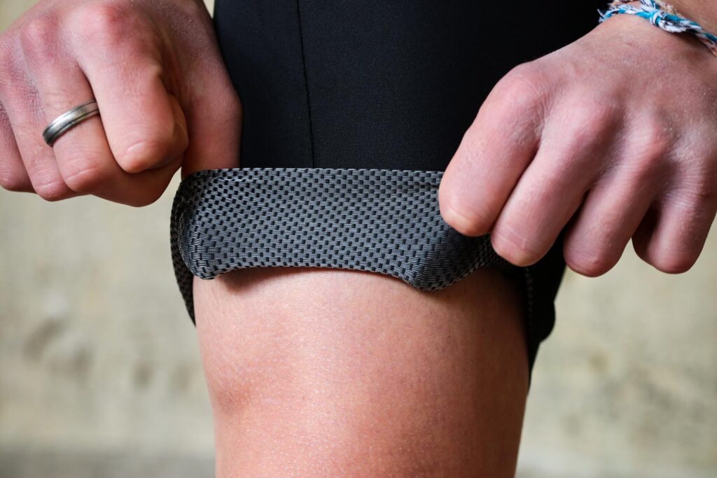 Scicon X-Over Bib shorts – gripper.jpg
