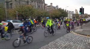 Sciennes Primary cycling bus (via Twitter video)