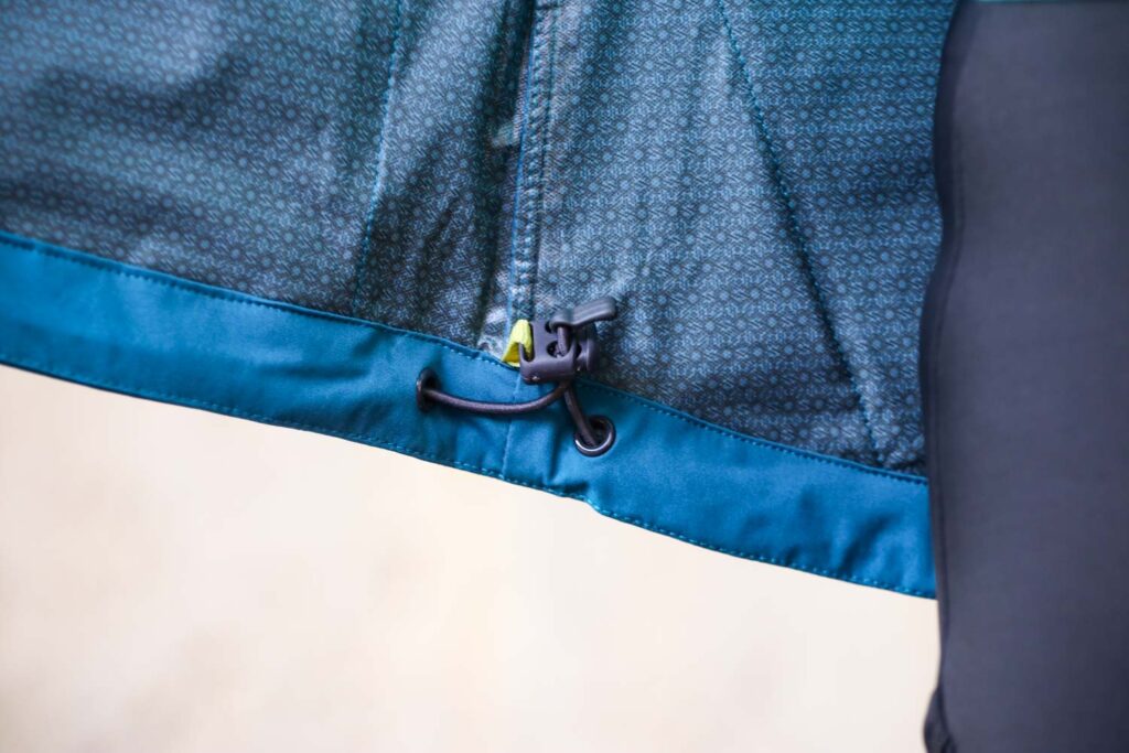 Findra Stroma Technical Jacket – adjuster.jpg