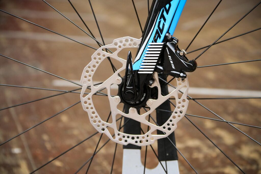 Merida Reacto Disc 4000 – front disc brake.jpg