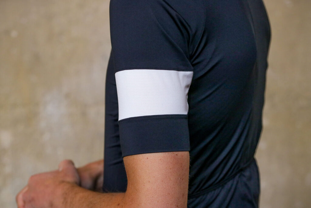 Rapha Pro Team Training Jersey – sleeve.jpg