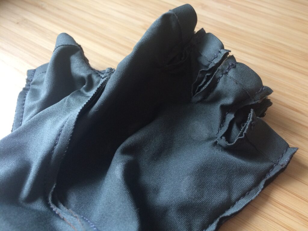 Rapha Souplesse mitts seams and stitching.JPG
