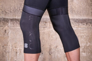 Sportful Norain Knee Warmers 1.jpg