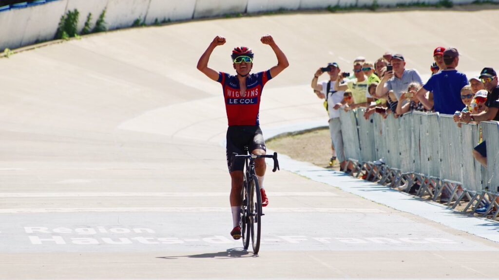 Tom Pidcock wins Paris-Roubaix U23