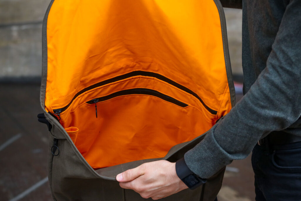 Trakke Wee Lug messenger bag – inside.jpg