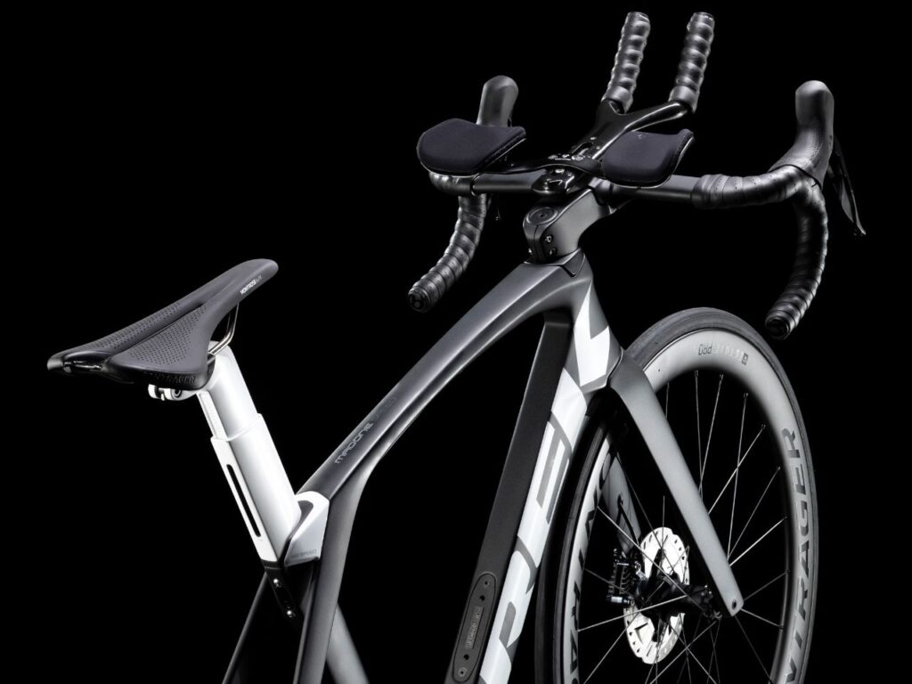 Trek MadoneSpeedDisc_20_28014_A_Alt3
