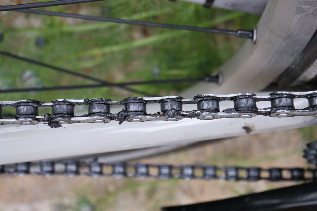 Zefal wet lube contaminant 125miles.JPG