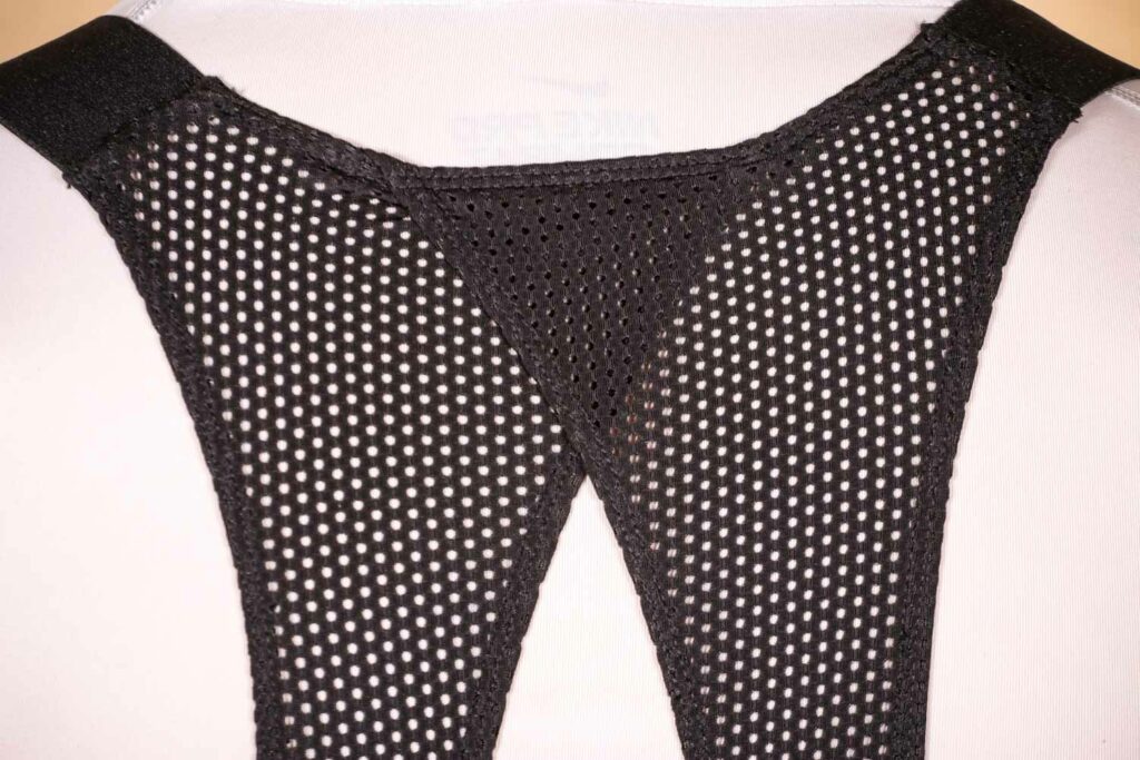 Altura Race Bib Short Black 2019 – straps detail.jpg