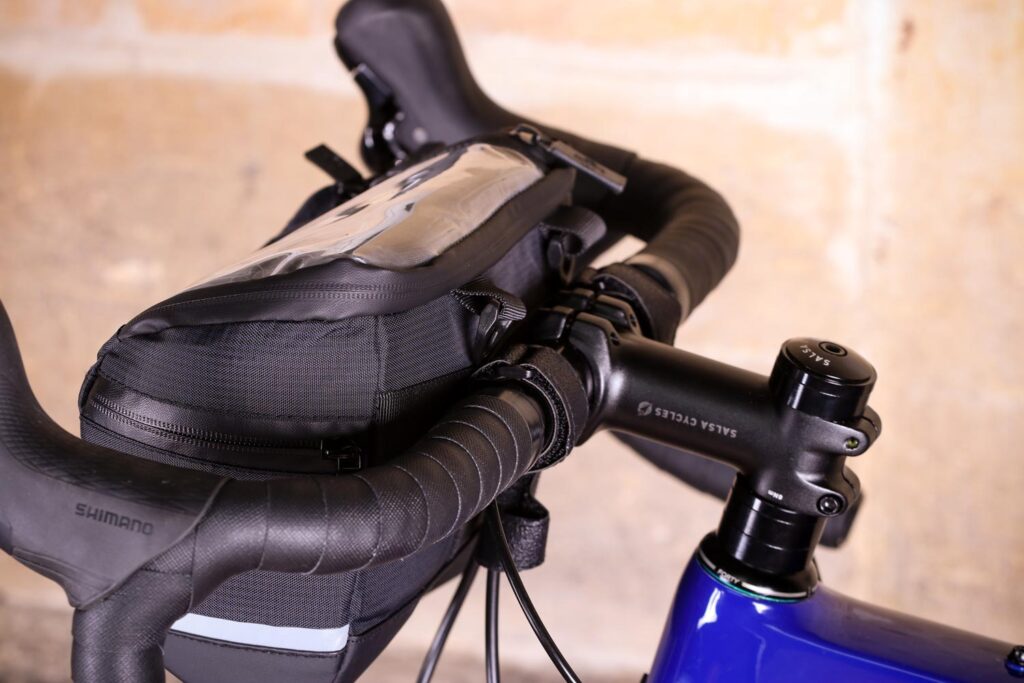 BTR Water Resistant Handlebar Bike Bag With Phone Navigation Pocket – straps.jpg