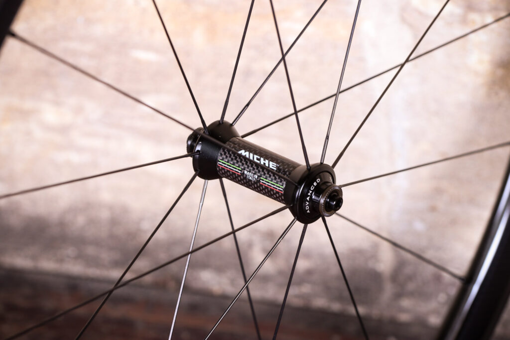 Miche Supertype 440 RC White Label Wheels – front hub
