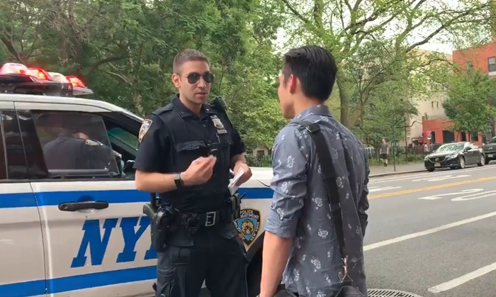 Police officer lecture (via Twitter video)